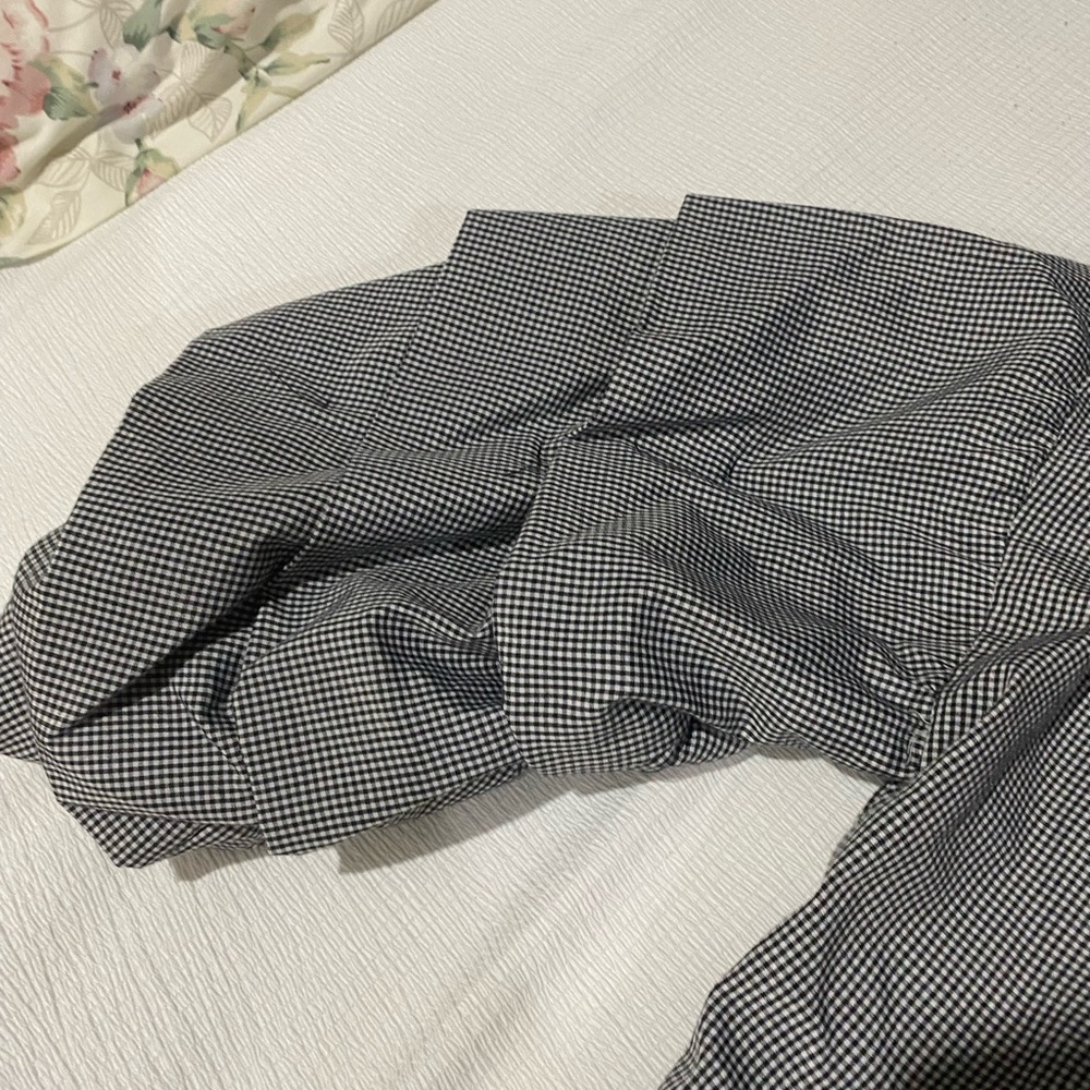 Beautiful Blouse Ruffle Sleeves - Picture 6 of 8